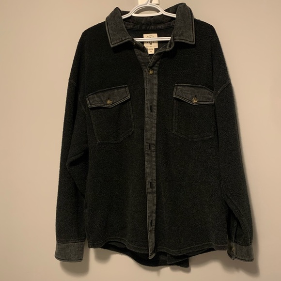 Distressed Billabong Shacket - Picture 1 of 3